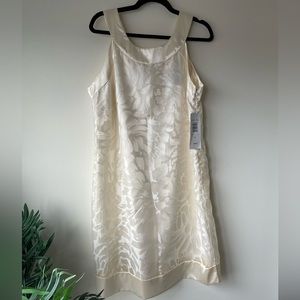 NWT Signature By Robbie Bee Women's White/Cream Sleeveless Dress Size US 16